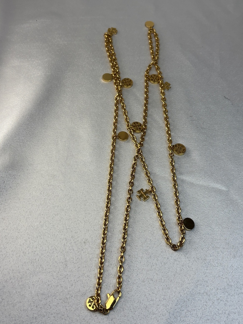 Tory Burch Gold Chain Necklace with Logo Discs - Picture 4 of 5